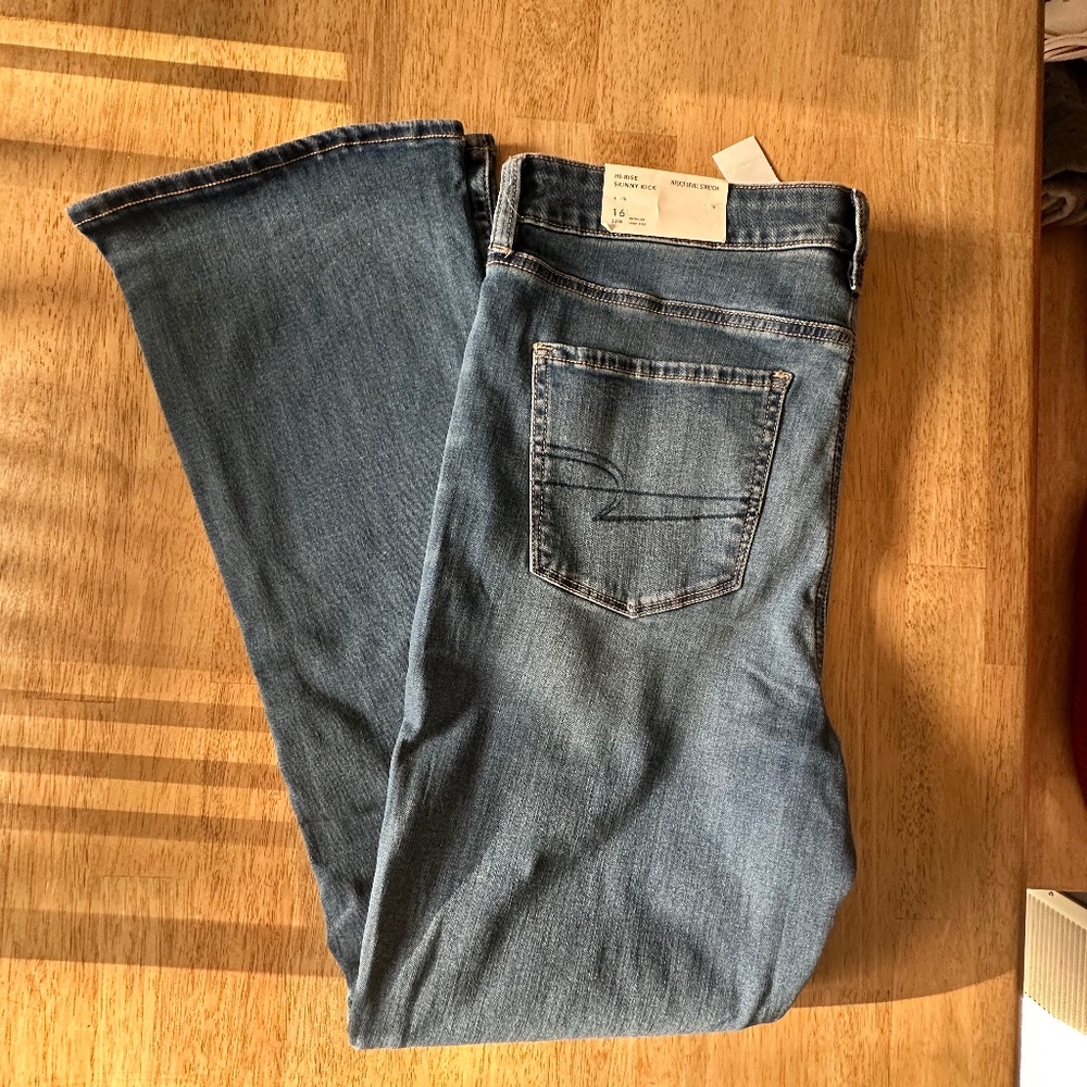 NWT American Eagle High Rise Skinny Kick Jeans